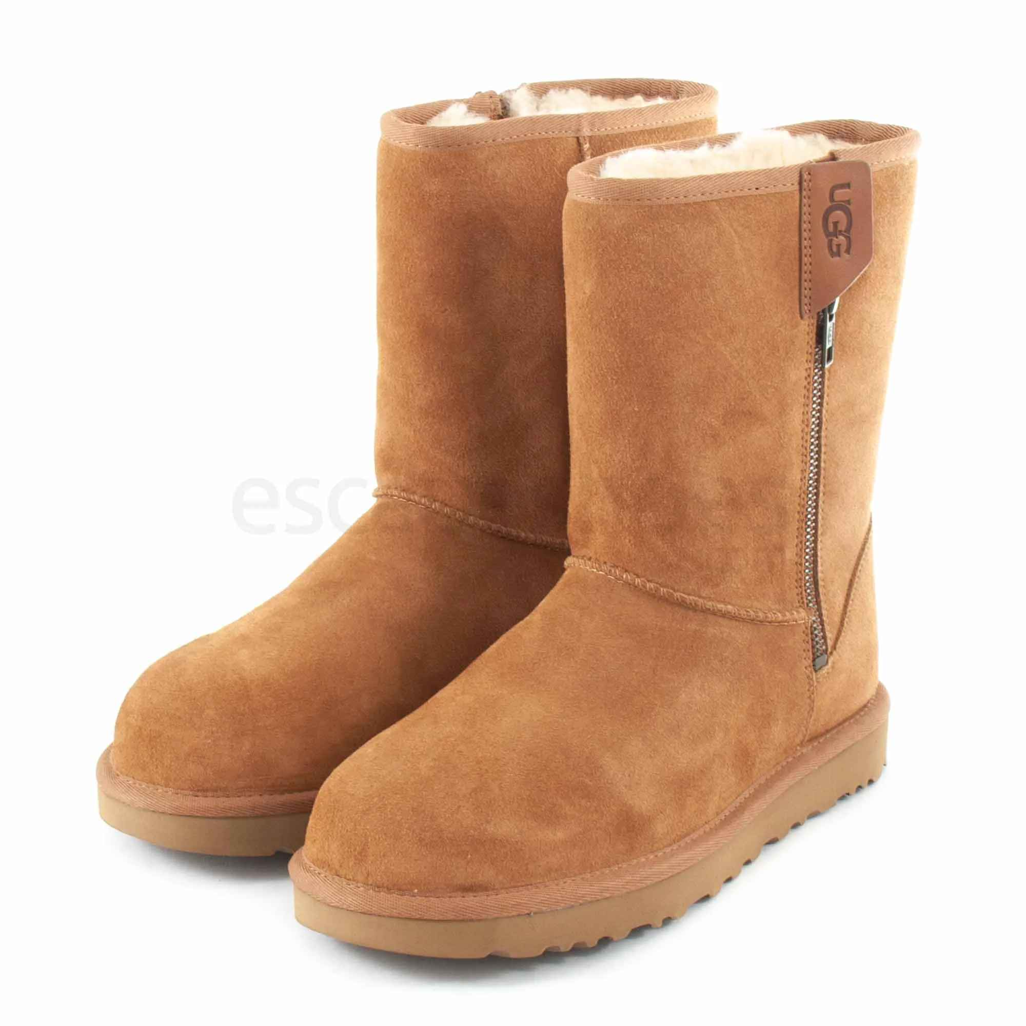 Botas UGG Classic Short Bailey Zip Chestnut 1144043