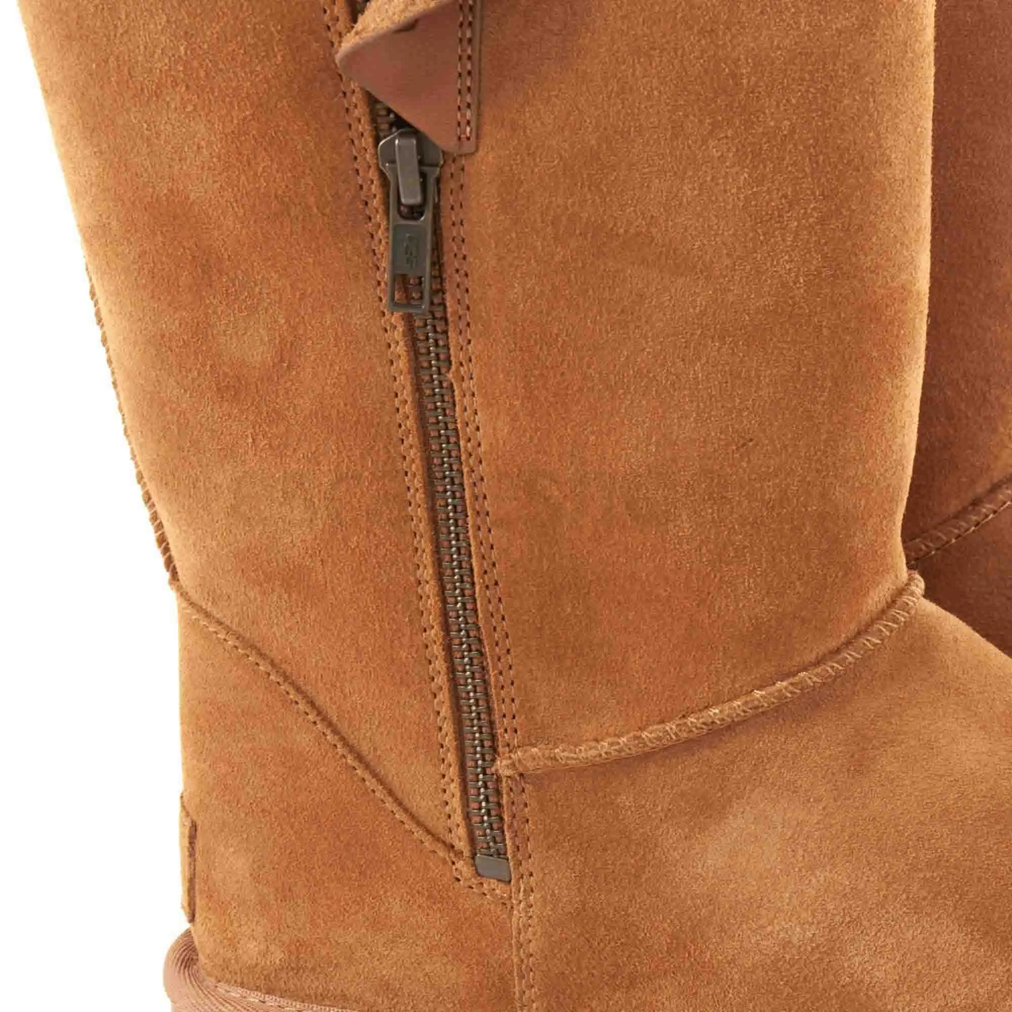 Botas UGG Classic Short Bailey Zip Chestnut 1144043