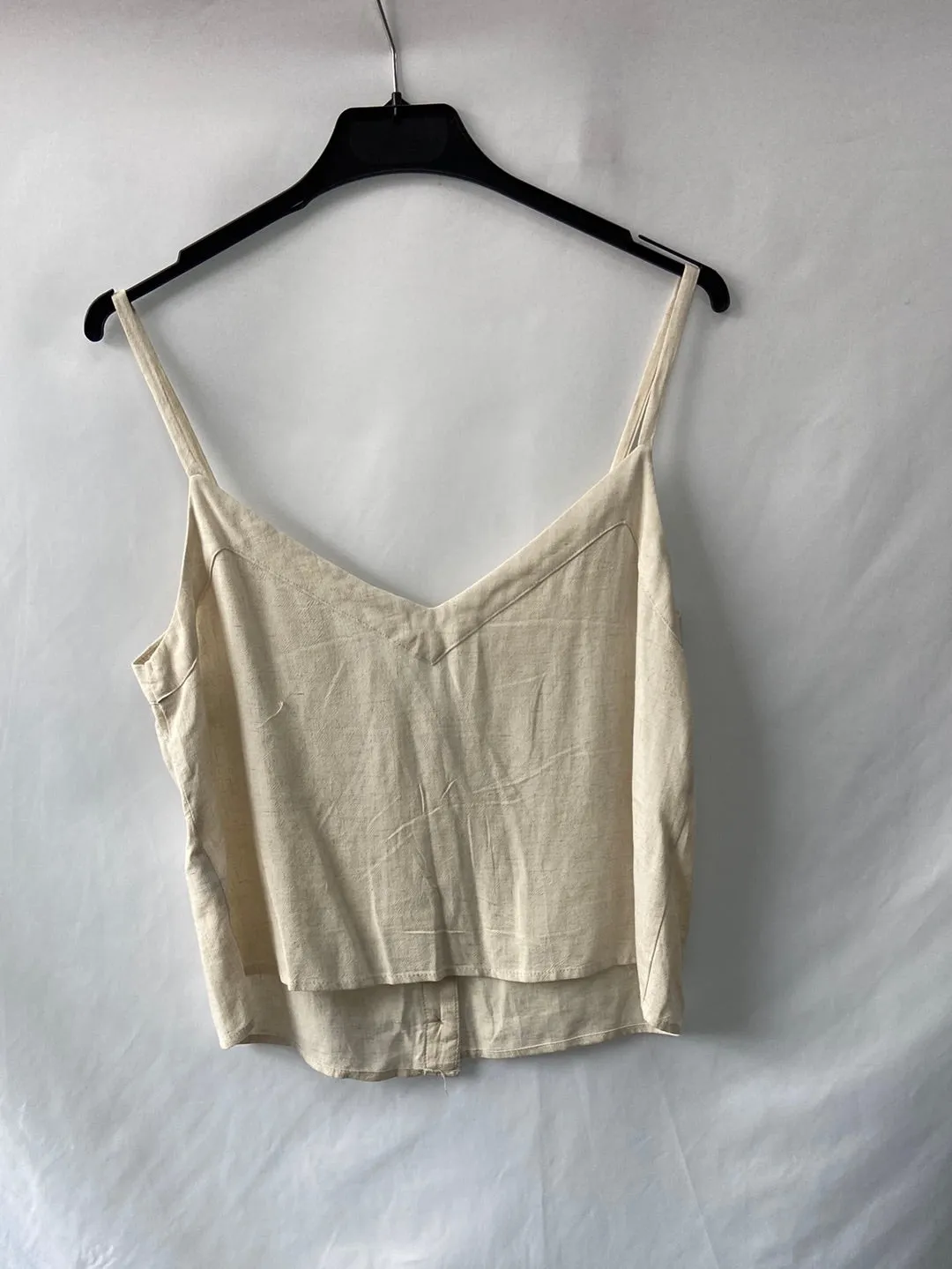 STRADIVARIUS.Top beige botones T.M