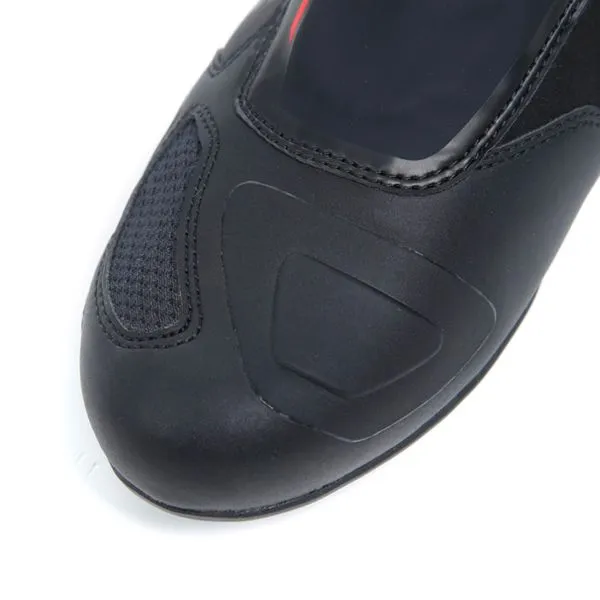 TCX R04D WP Black Red 