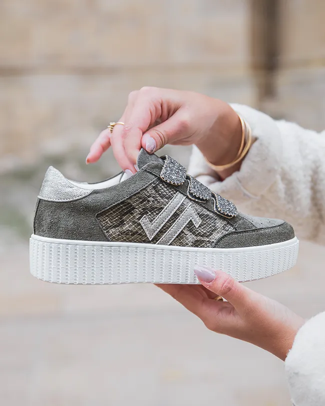 ZAPATILLAS DE MUJER KAKI CON PLATAFORMA Y CIERRE DE VELCRO  CL70 KHAKI
