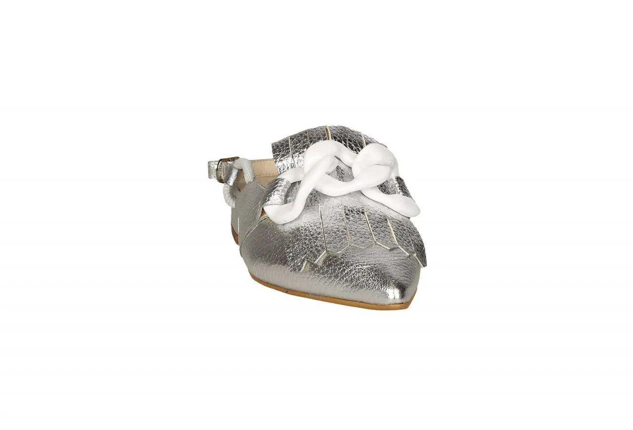 Zapato Plata Talon Abierto Cadena Blanca y Flecos