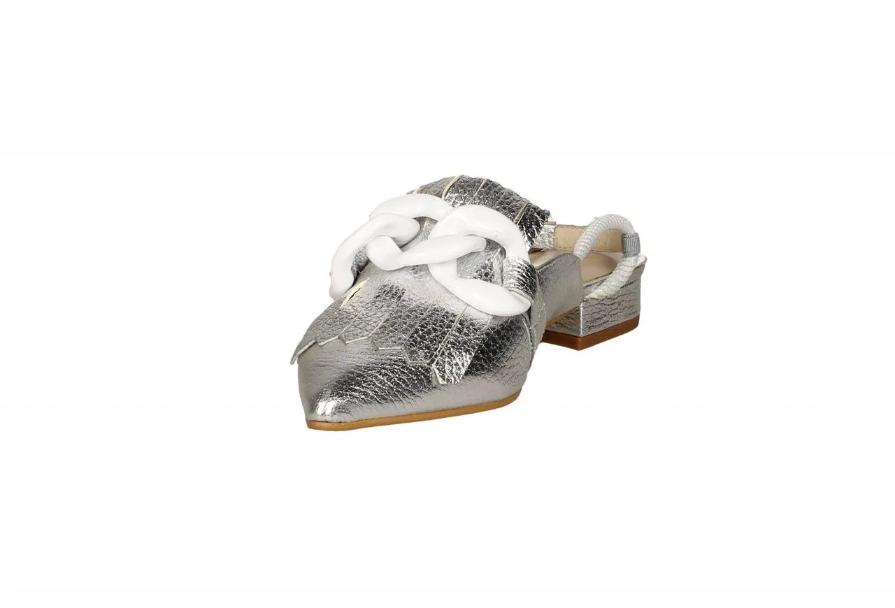 Zapato Plata Talon Abierto Cadena Blanca y Flecos