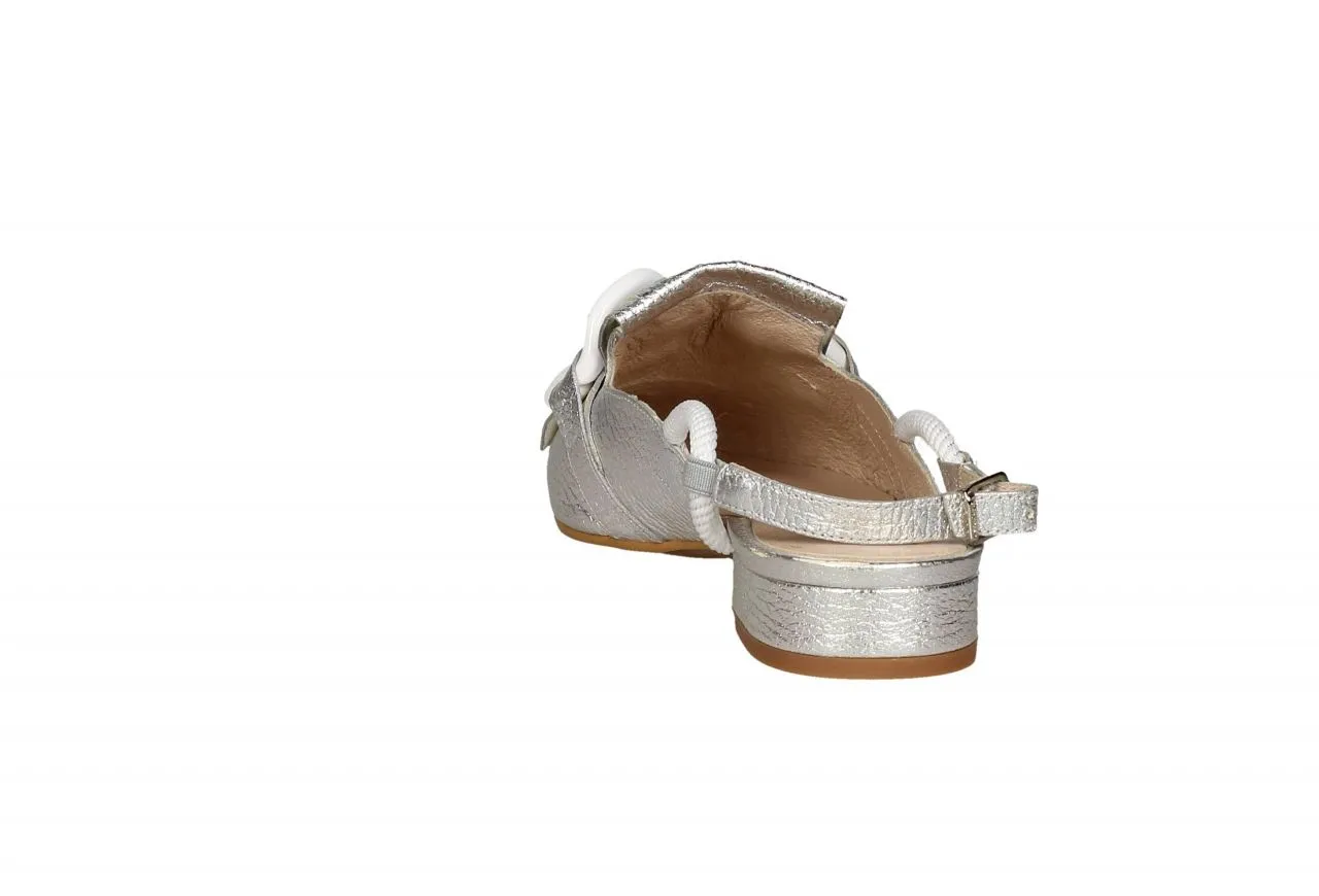 Zapato Plata Talon Abierto Cadena Blanca y Flecos